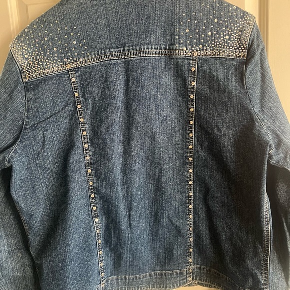 Jean jacket - Picture 6 of 8